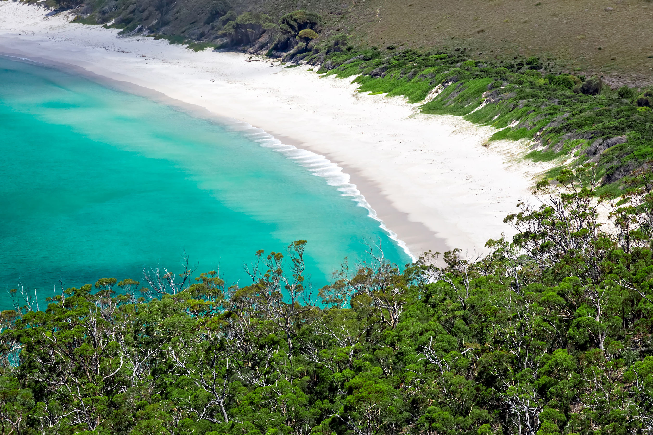 Find the highest point on Australia's east coast to view Wineglass Bay
